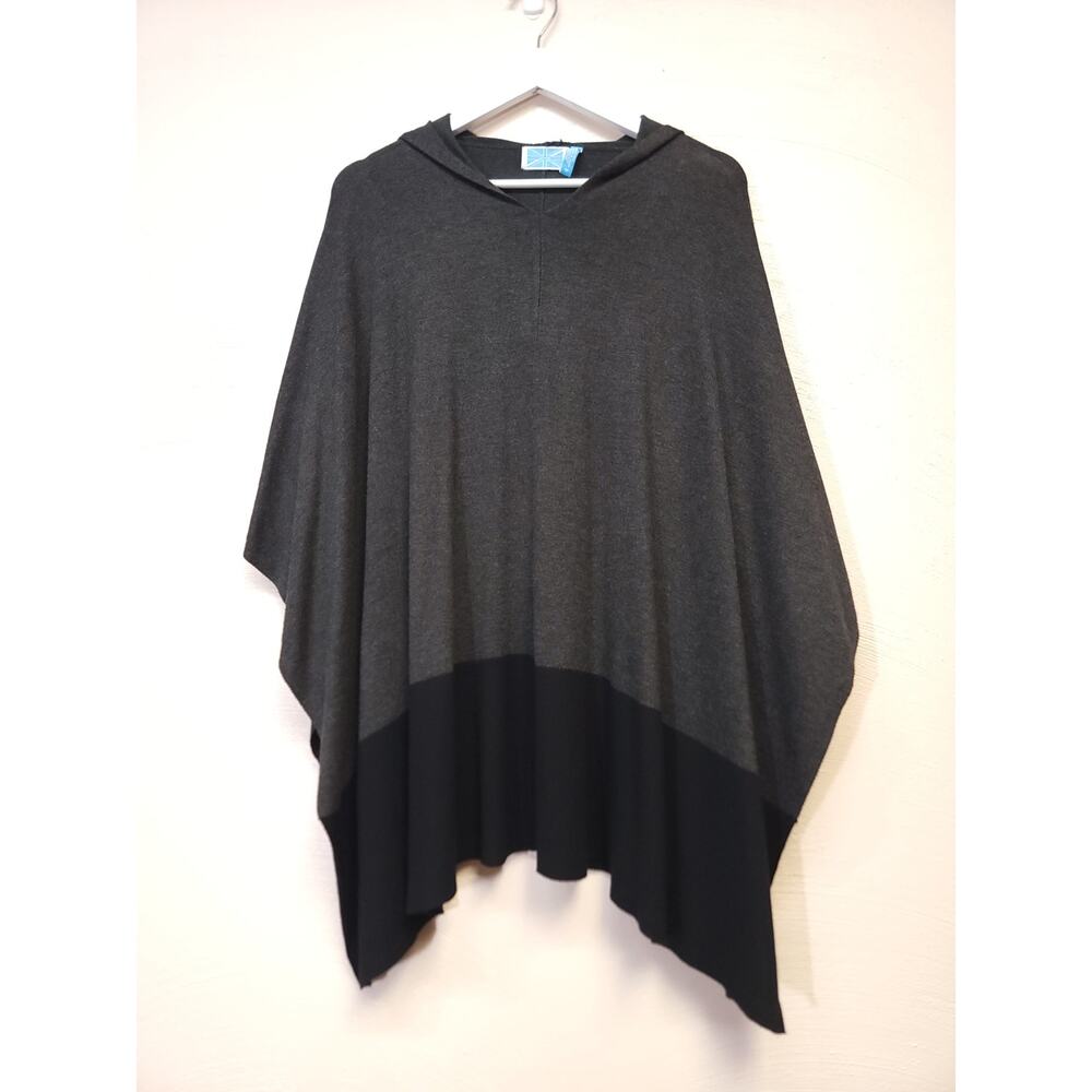 Survival Brand Poncho Size Medium Lagenlook Soft Loungewear Stretchy Knit Hooded